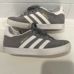 Adidas Toddler/Little Kids Gazelle Gray Shoes! Sz 12! Excellent